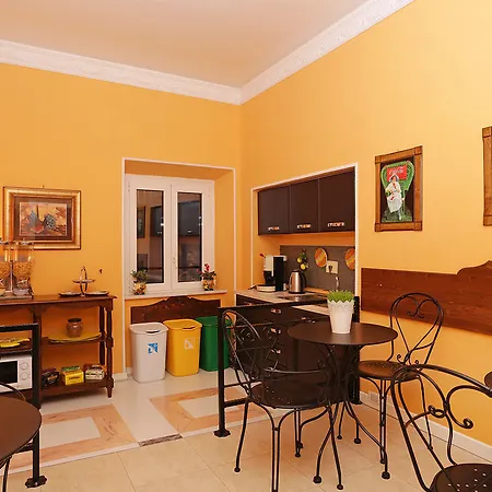 La Maison Del Corso Pensión